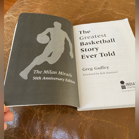 Book The Greatest Basketball Story Ever Told - Picture 5 of 7
